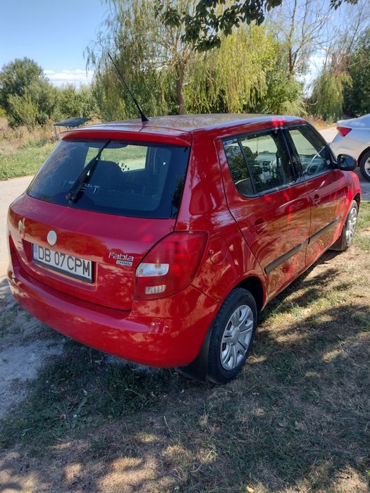 Vând Skoda Fabia 2