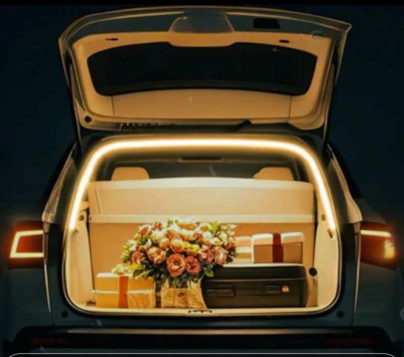 Лед светлина за багажник