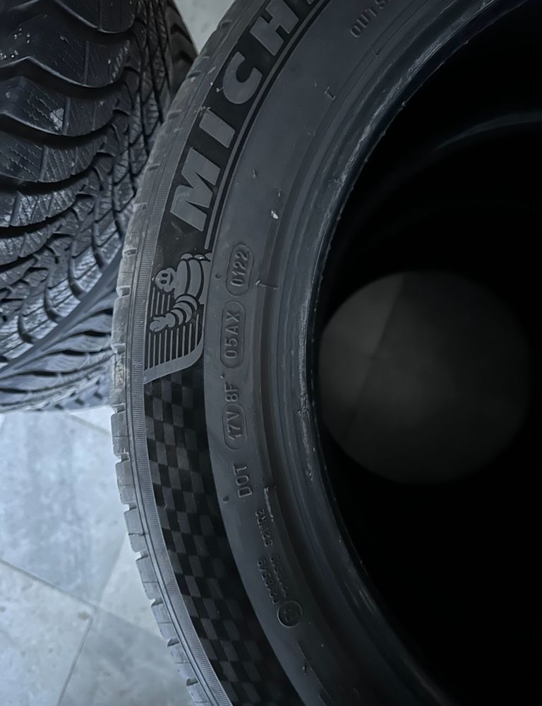 MICHELIN PILOT Sport 4 SUV 235/55 R19