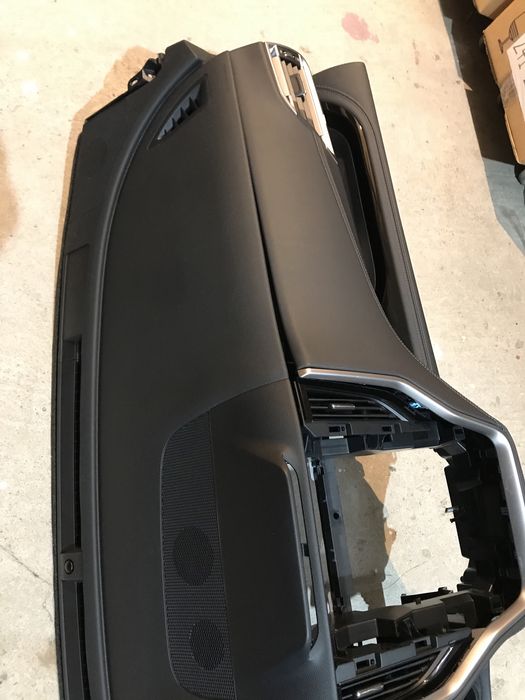 Plansa bord subaru outback 2021