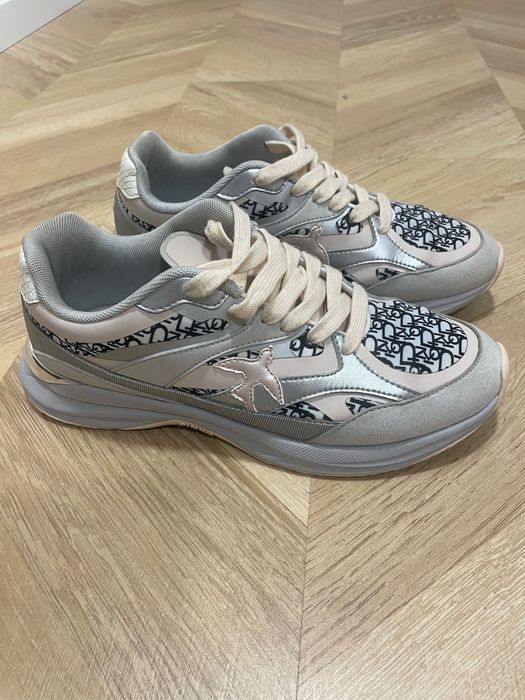 Маратонки Pinko 37 размер