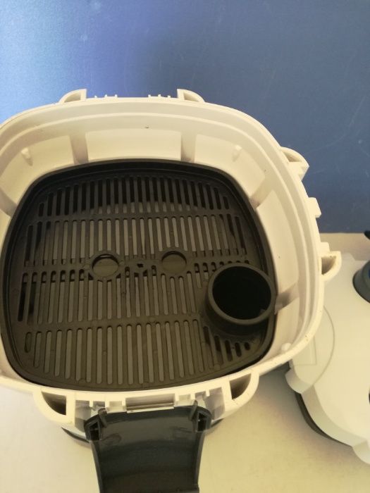 Външен филтър за аквариум - канистър