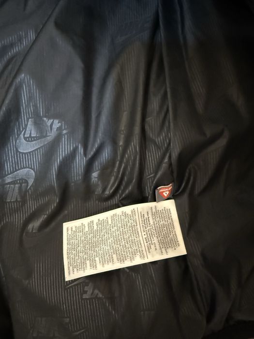 Елек Nike! Чисто нов!