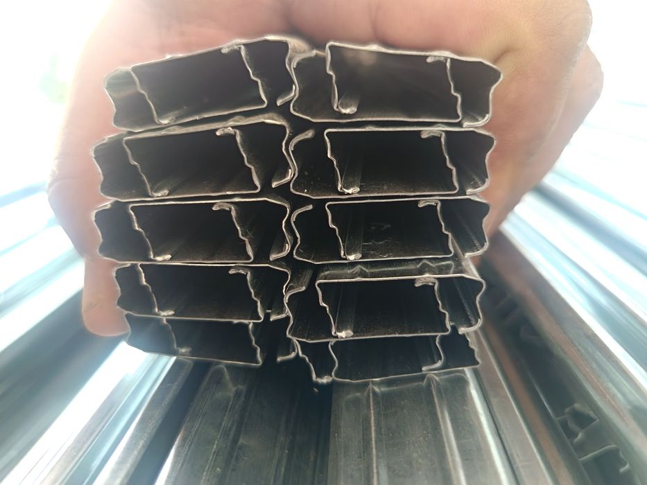 Teplitsa issiqxonalar uchun zajim,klipsa, zigzag, pedey bor