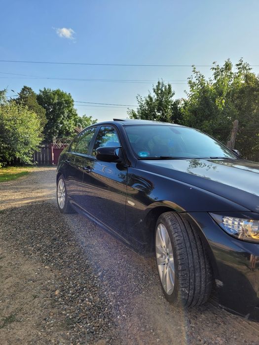 BMW E90,318i,2011