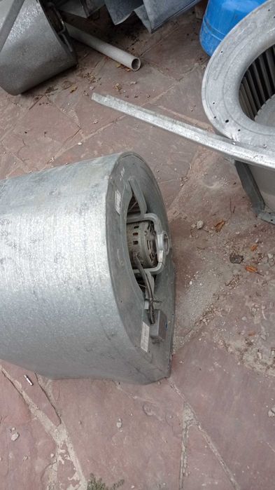 Продам вытяжку улитку