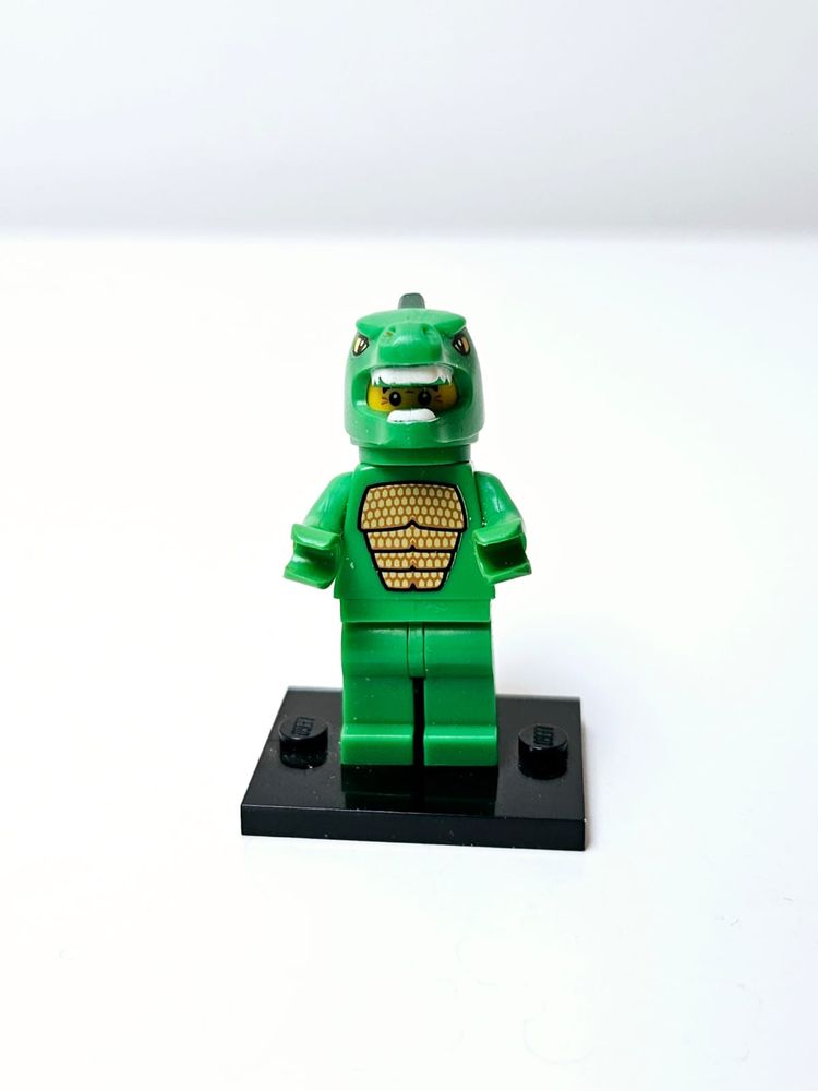 Lego Minifigures Collesction Series 5 8805 - 6 - Lizard Man (2011)