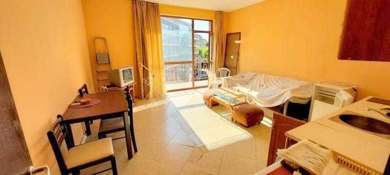 Продава се Двустаен апартамент в к.к. Слънчев бряг - 70 кв.м за 387 €/кв.м - Снимка #1