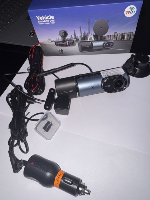 Cameră Auto 3 Canale – Față 4K + Șofer + Spate