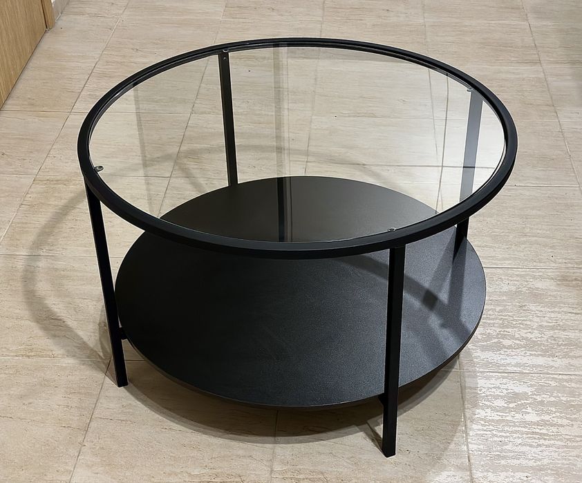 Стъклена холна маса