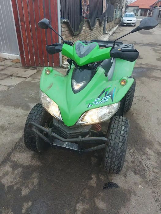 Vând atv sym 200