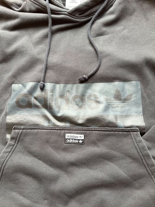 Суичър на Adidas