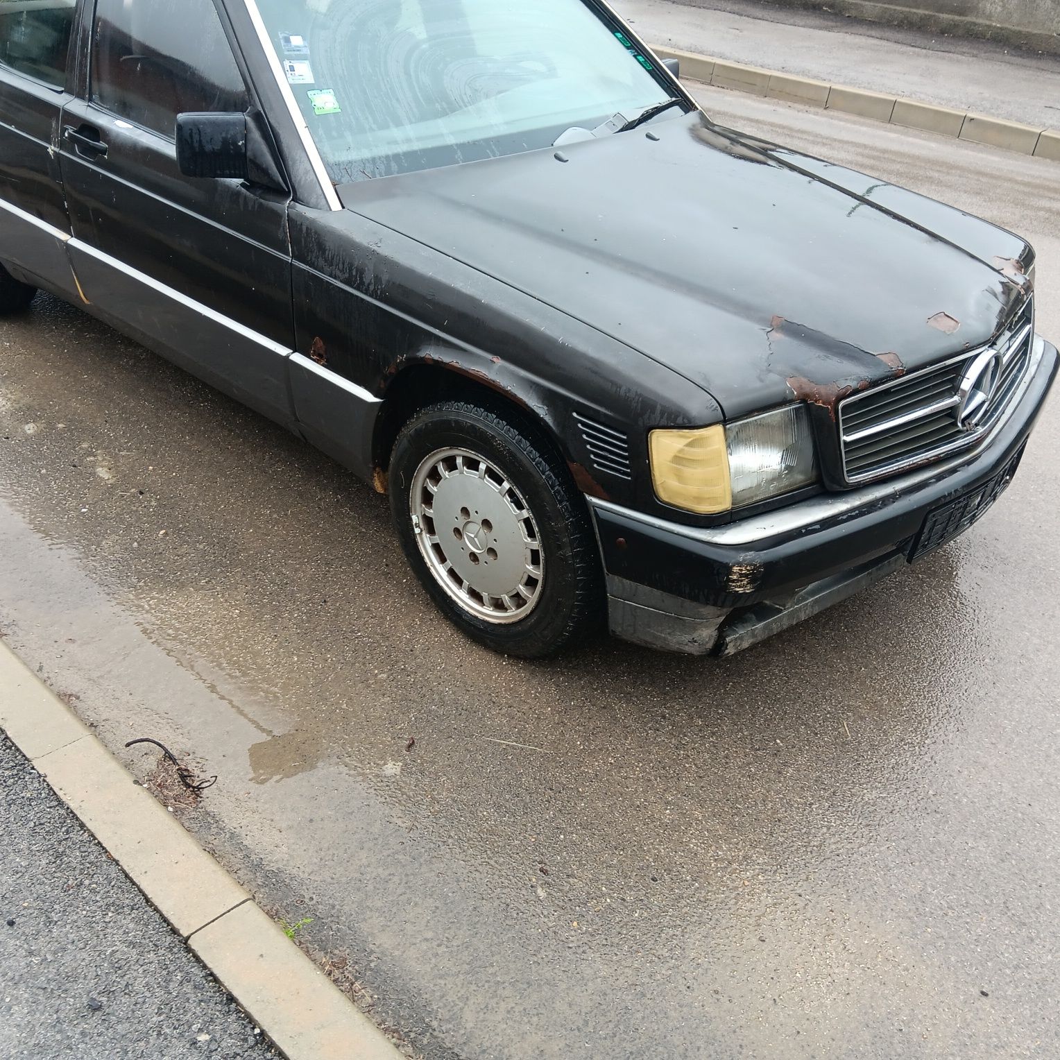 Mercedes W201 250 TD на части!