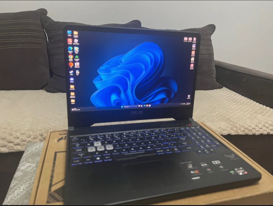 Vând laptop de gaming Asus TUF FX505DT - stare excelentă!