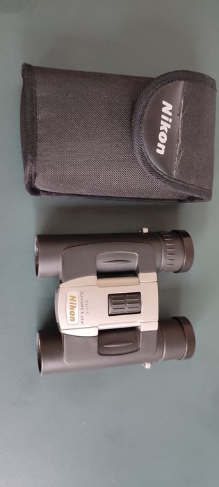 Binoclu Nikon 10x25 sport lite