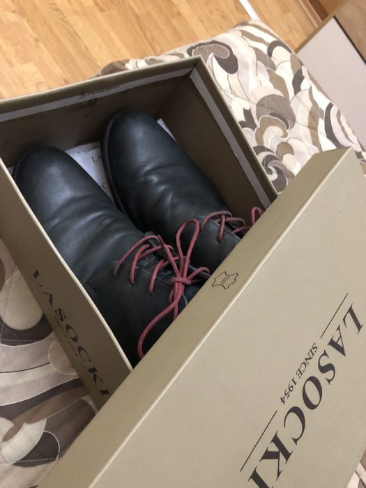 Мъжки боти номер 46