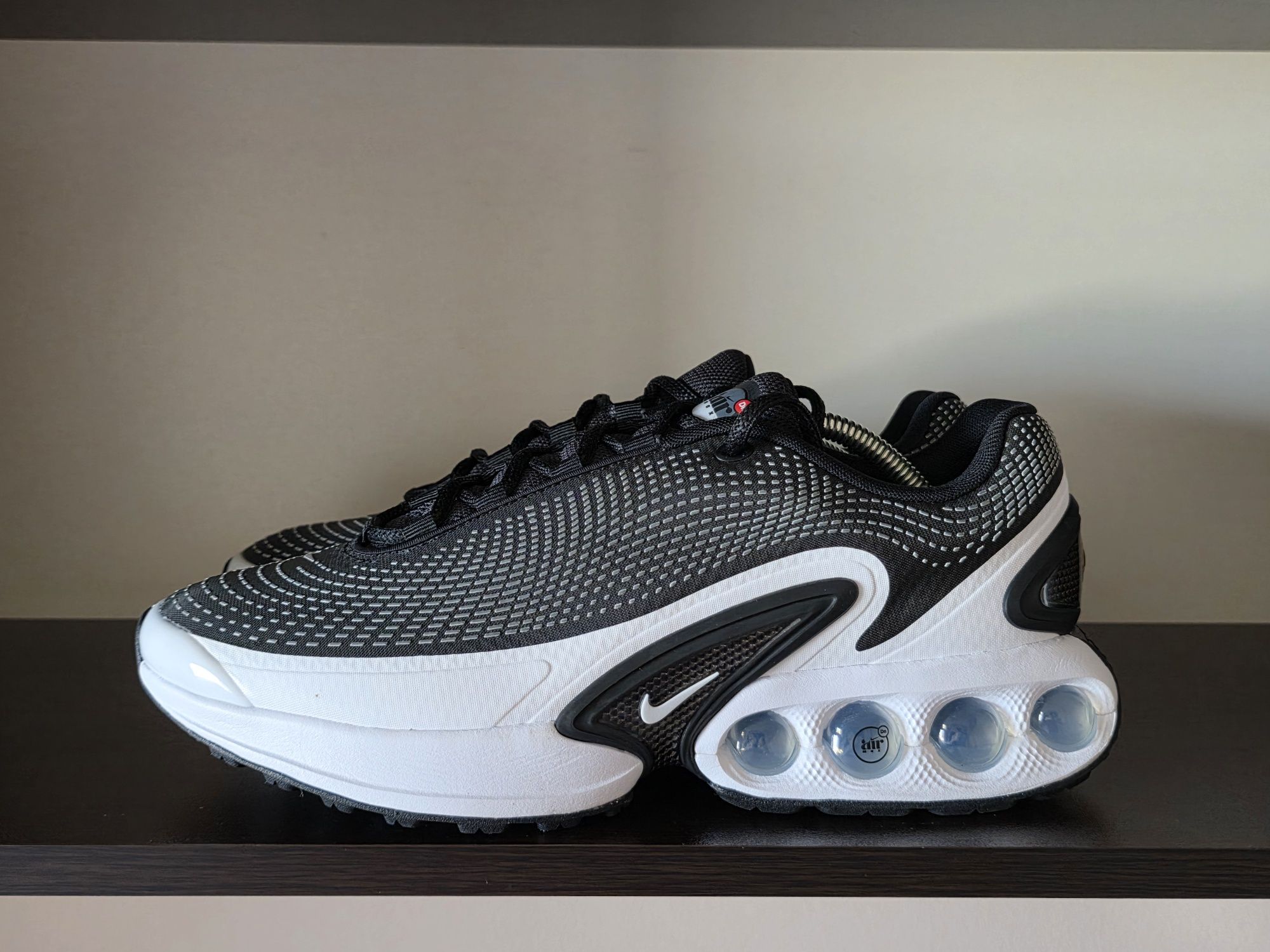NIKE AIR MAX DN Налични 44.5номер 28.5см/ 45номер 29см Стелка