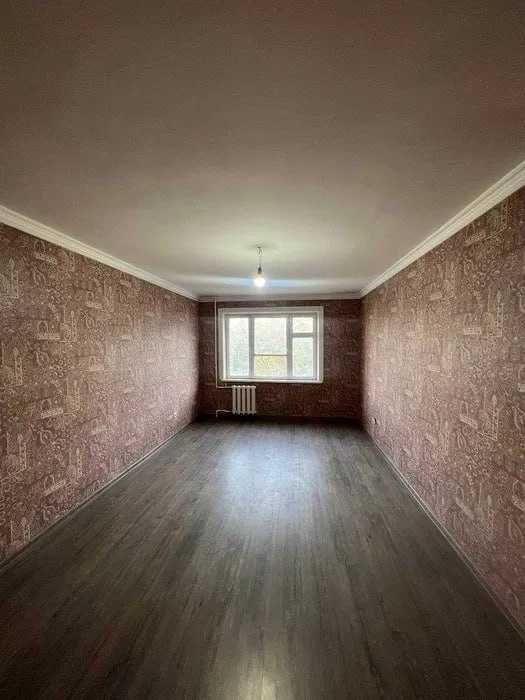 //Продается квартира 3/4/5 Шота Руставели_ Балкон 2х8