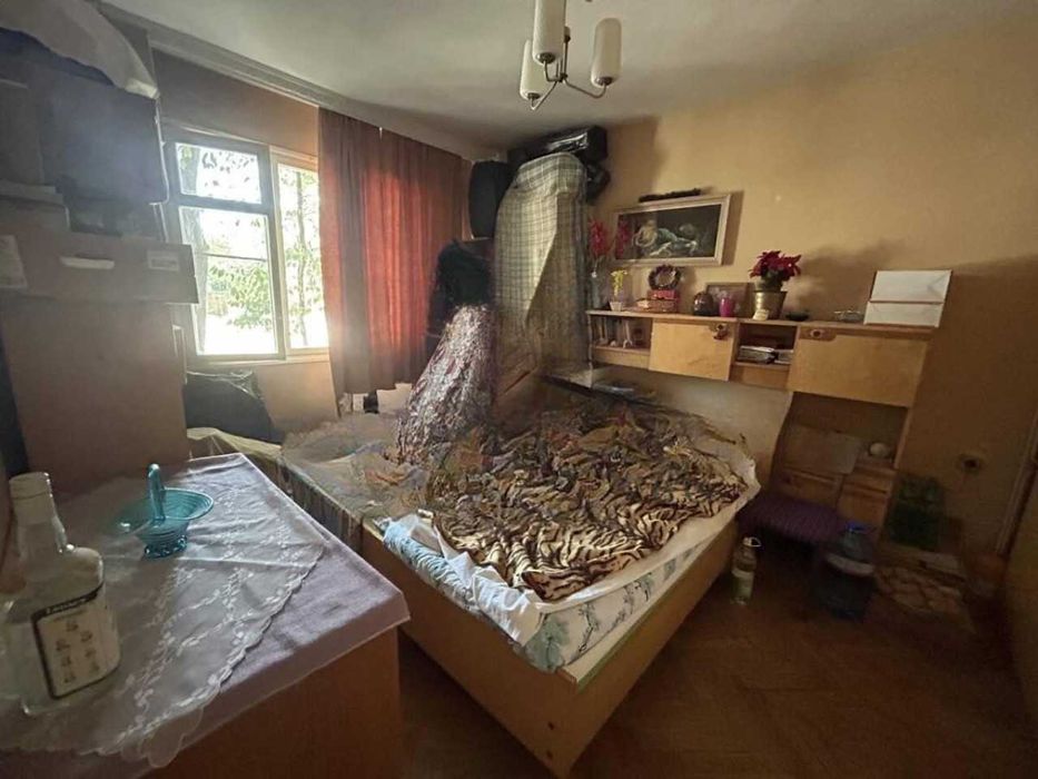 Продава се Тристаен апартамент в Пловдив, Център - 86 кв.м за 1082 €/кв.м - Снимка #2