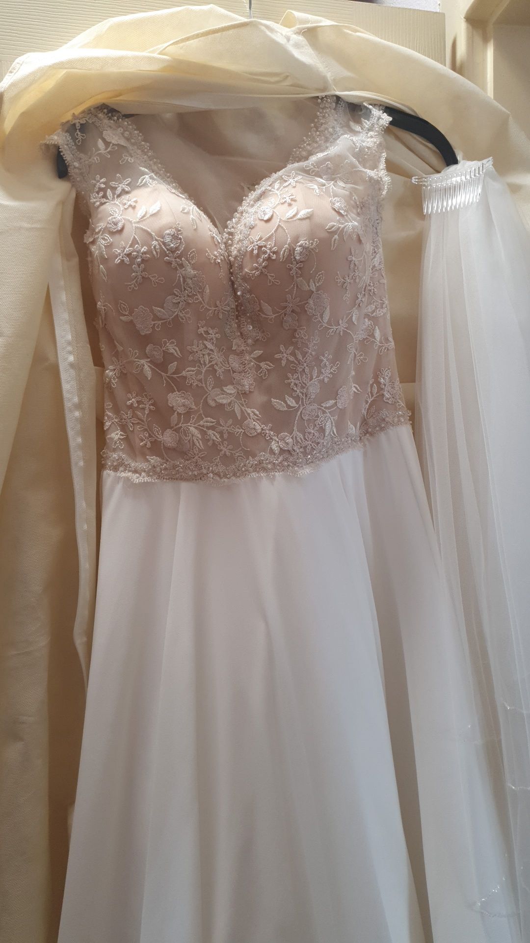 Vând rochie de mireasa