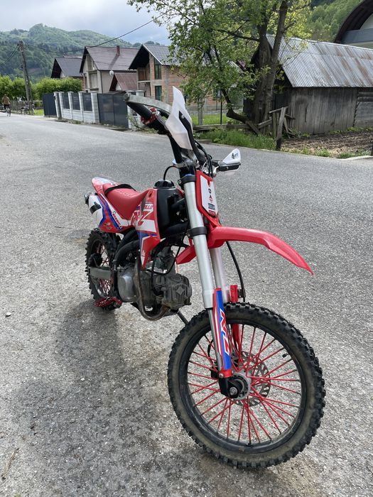 Vând cross apollo rfz 140cc
