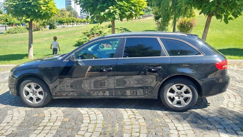 Vand Audi A4 B8 2010