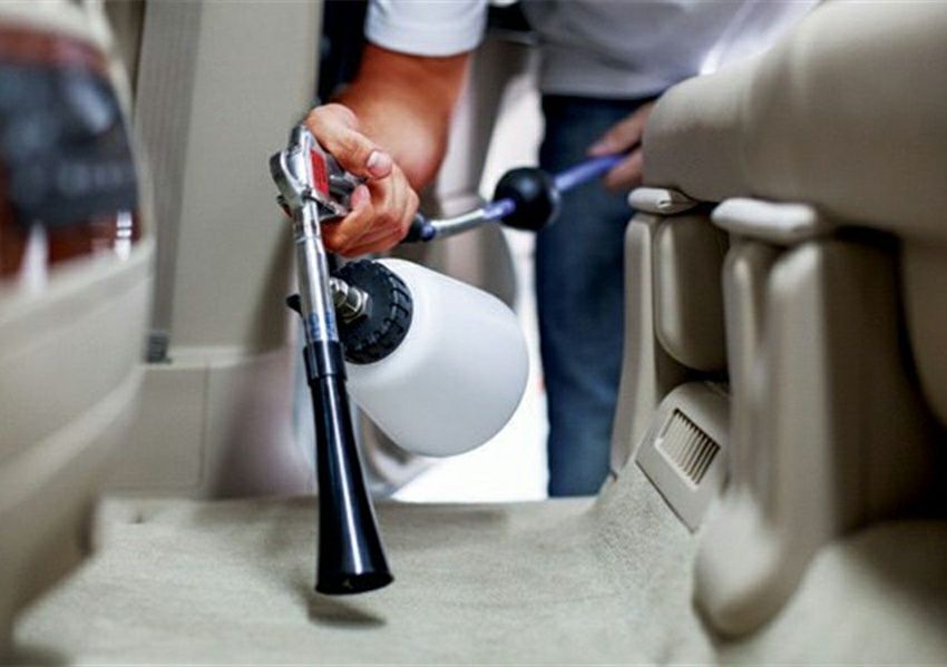 Химчистка, шумоизоляция,  авто линолеум,  пошив чехлов