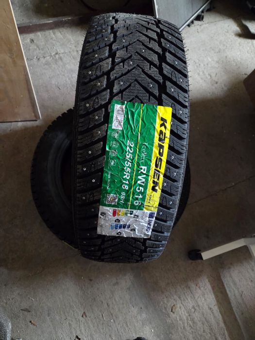 Продам новые шины Kapsen 225/55 R16 зима на шипах