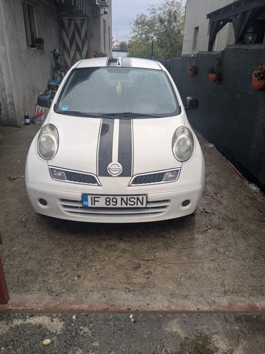 Vând nisan micra
