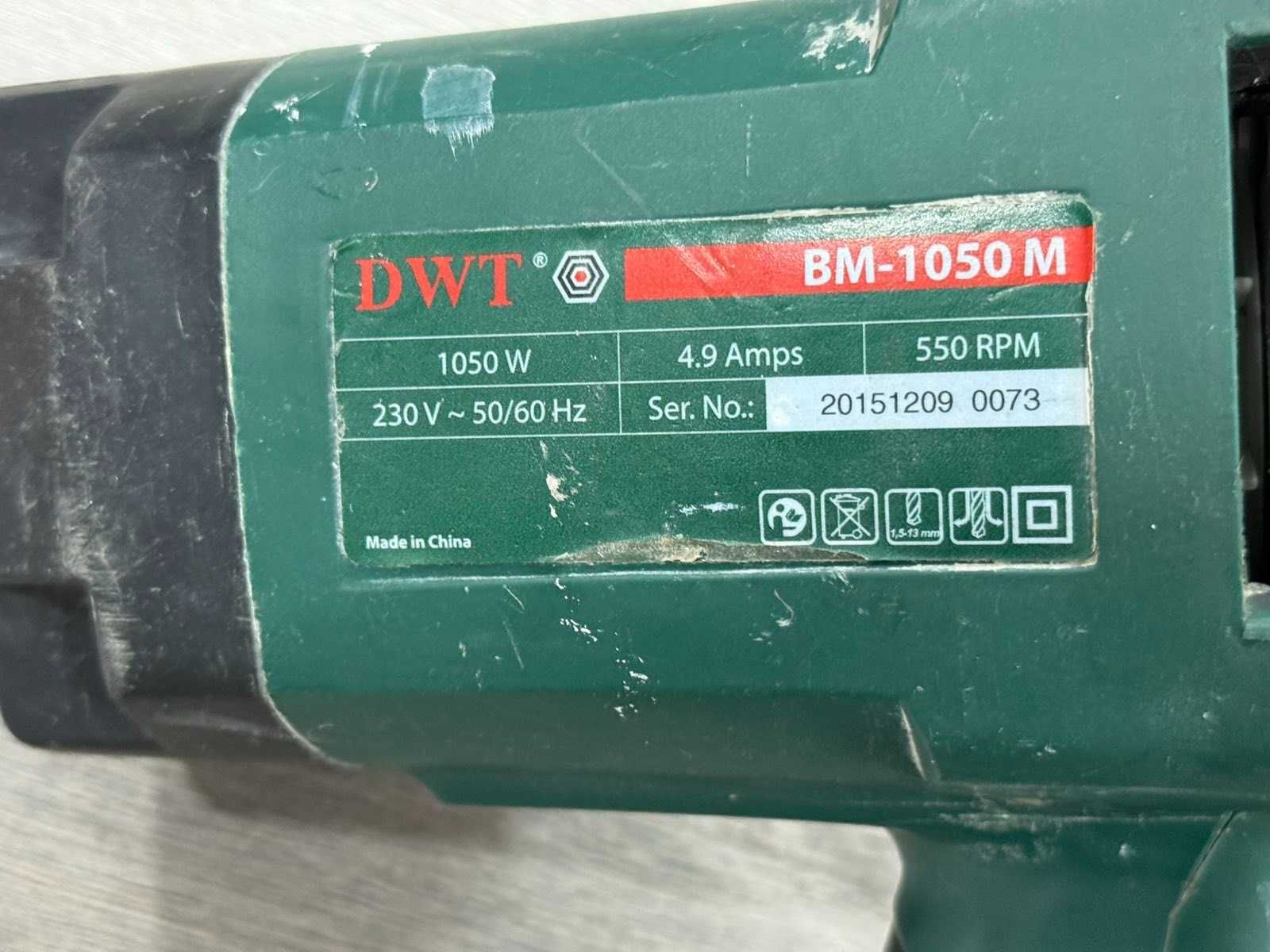 Бормашина-миксер DWT BM-1050 M