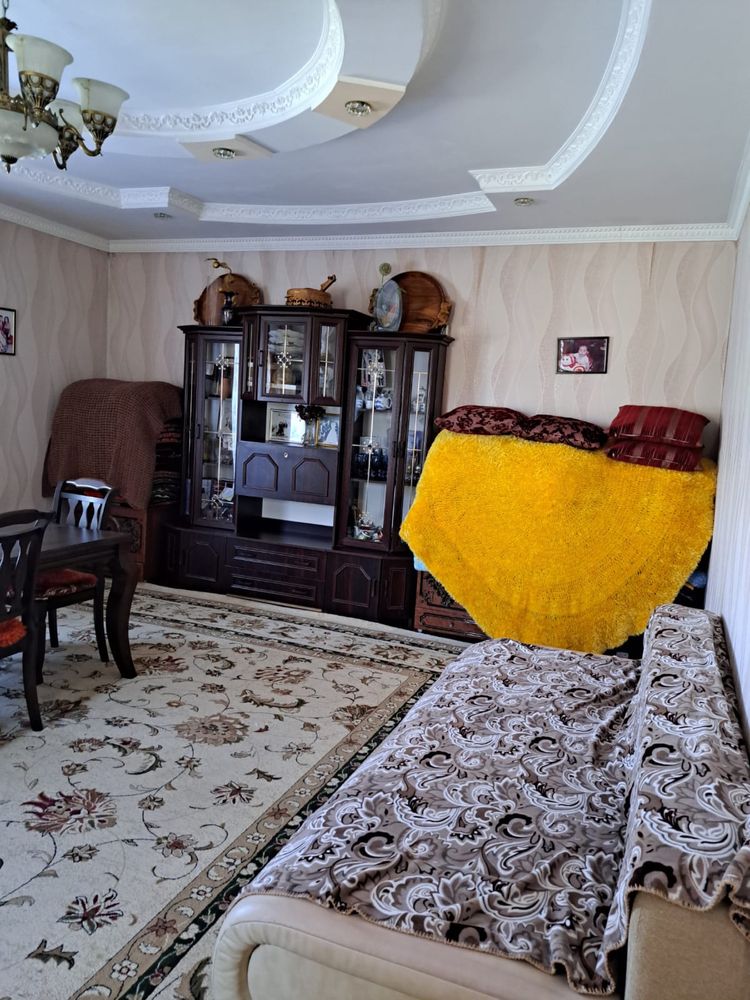 Срочно продается, красивый удобный дом со всеми удобствами.