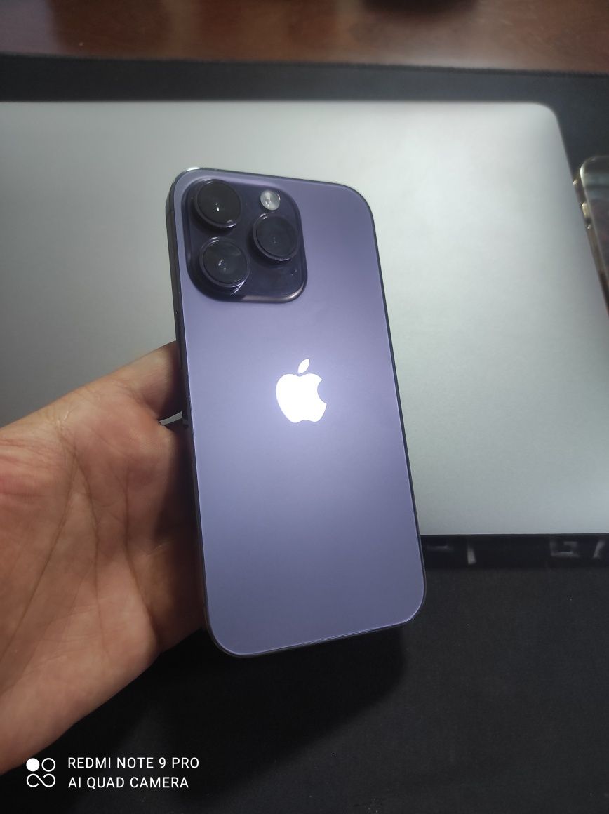 iPhone 14 pro purple