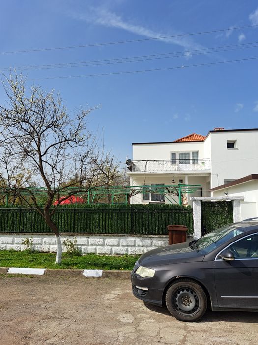 Продавам къща 140 кв.м.