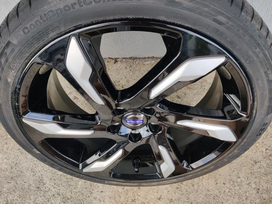 Janta ALECTO 19" Volvo V40 S60 V60 S90 V90 XC40 XC60 XC70 anvelopa 225/40R19 31316851