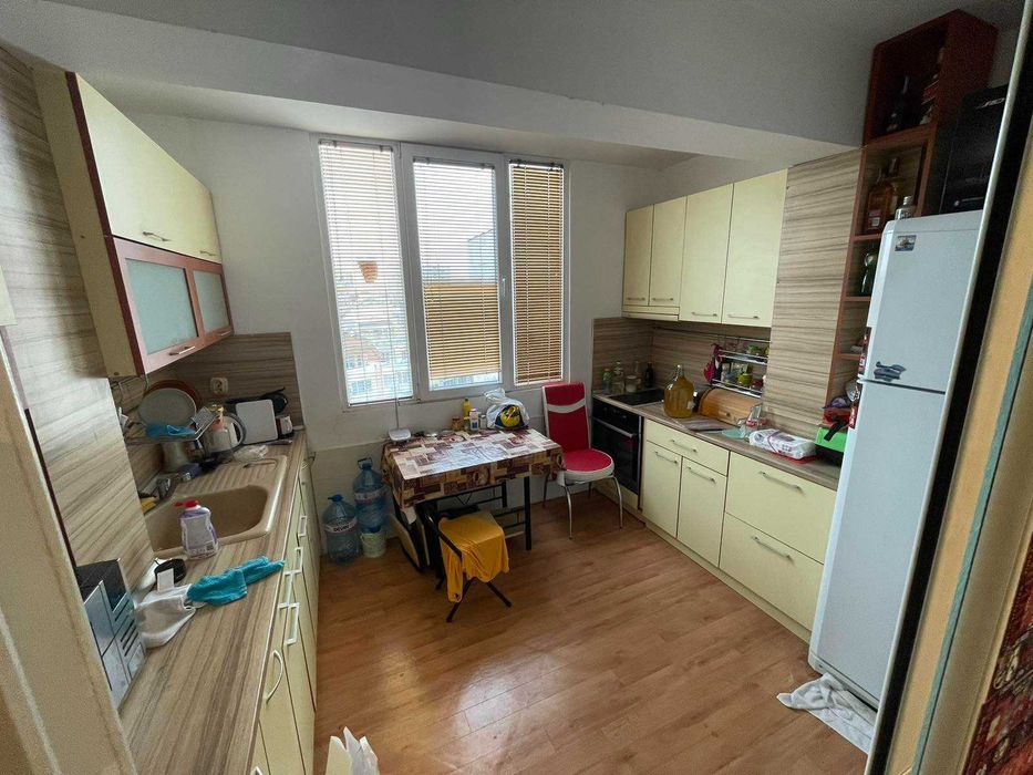 Продава се Тристаен апартамент в Пловдив, Кършияка - 68 кв.м за 2265 €/кв.м - Снимка #2