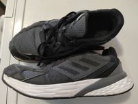 Маратонки Adidas