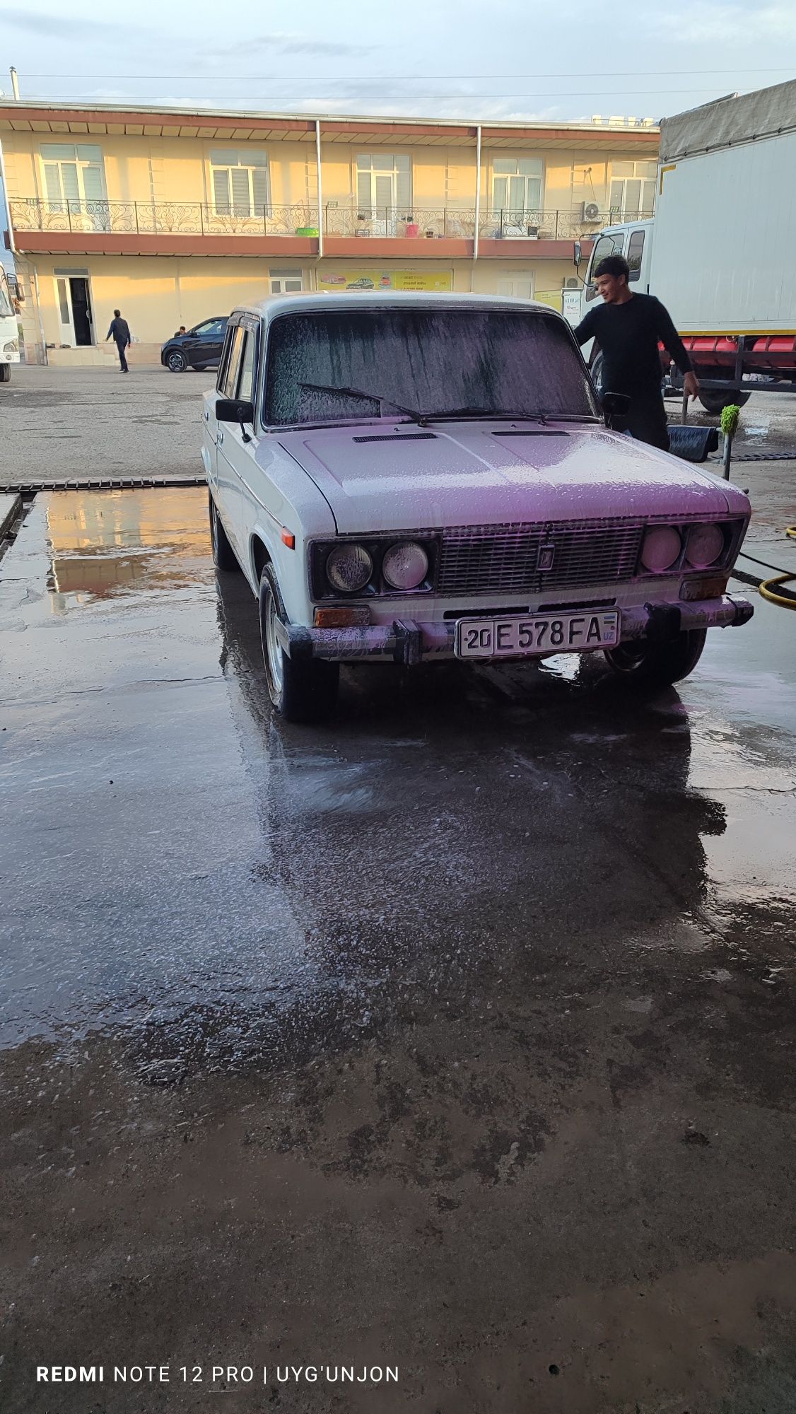 Vaz2106 sotiladi aybi yoq moy yemaydi narxi 25 mln deyilayabdi kellish