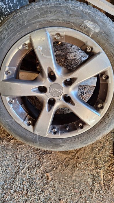 Cauciucuri 18 + un set de jante cu cauciucuri pe 16 de iarna