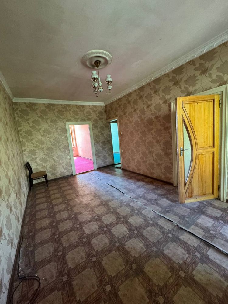 Продам 3 комнатную квартиру Юнусабад 11 квартал