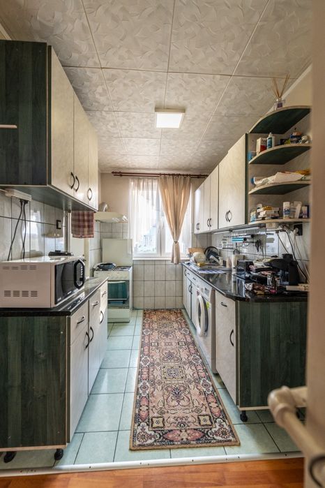 Închiriez apartament 2 camere decomandat