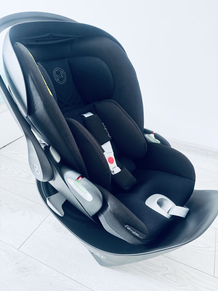 Детска кошница за кола + база Cybex