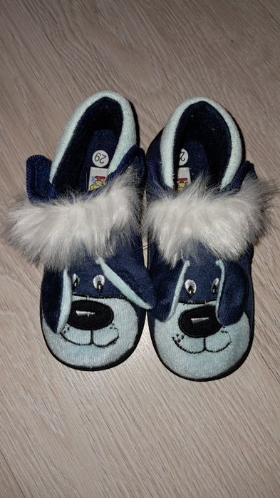 Нови пантофи размер 29