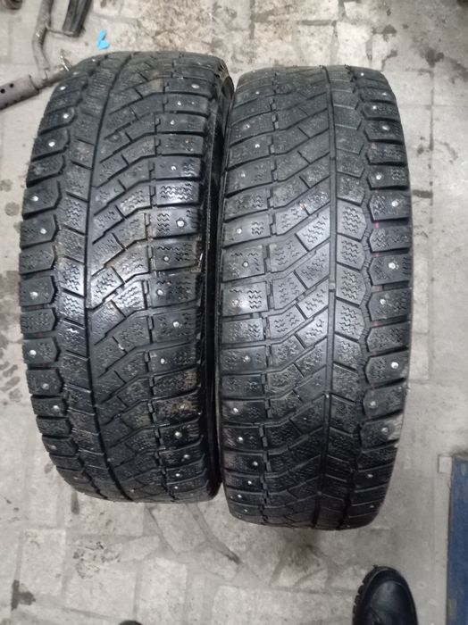 Продам два зимних балона 195/65/15. Цена 20000 тыс.