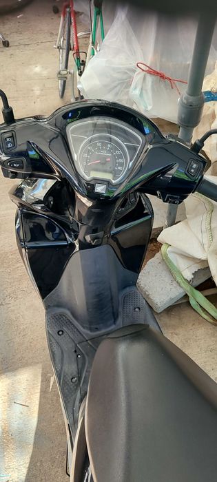 Se vinde scuter Honda