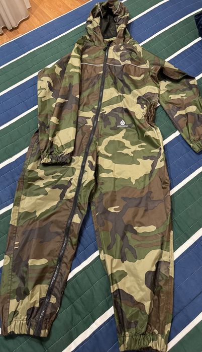 Дождевик (комбенизон) на 9/10 лет