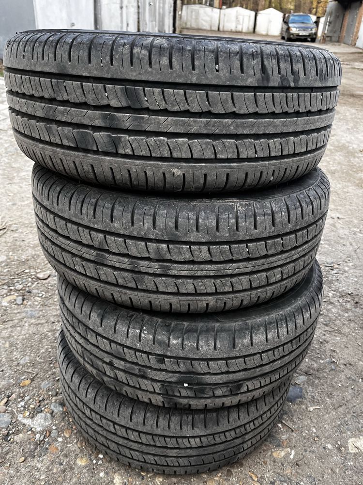 Продам резину 205/60 R14