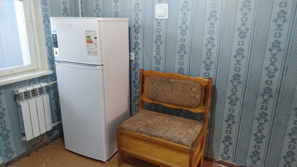 Г.Навои Аренда 3-хона 2-этаж 17-мкр подезд(семья)(напротив Центр Банк)