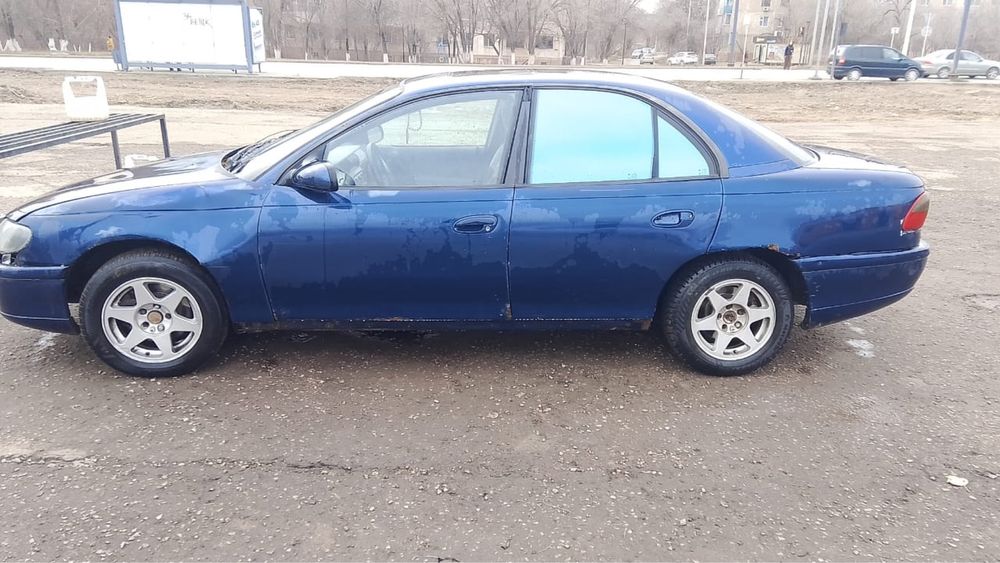 Опель омега б 1994 года, общем 2. 8 клапоный. На ходу.