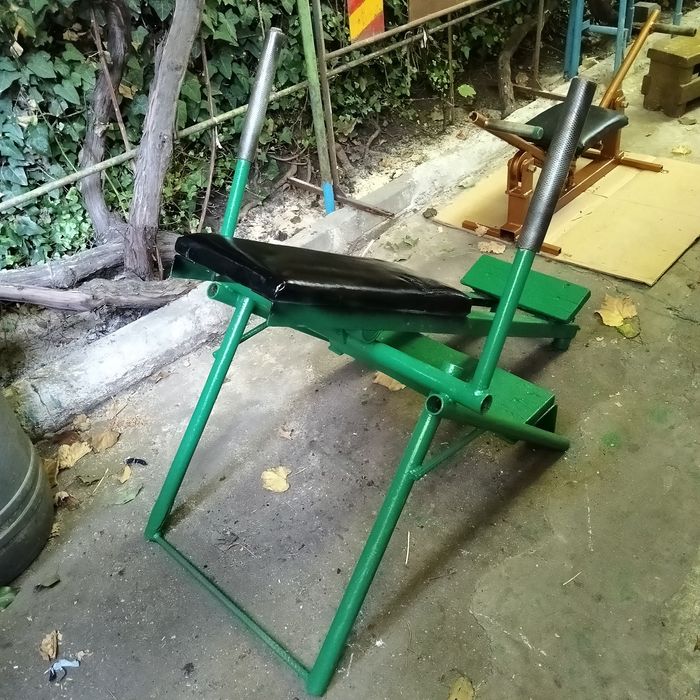 Vând aparat de făcut abdomene