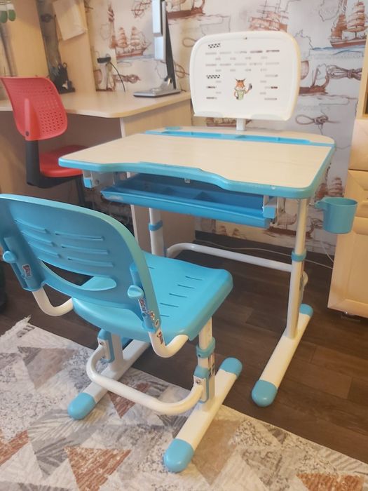 продам парту со стулом